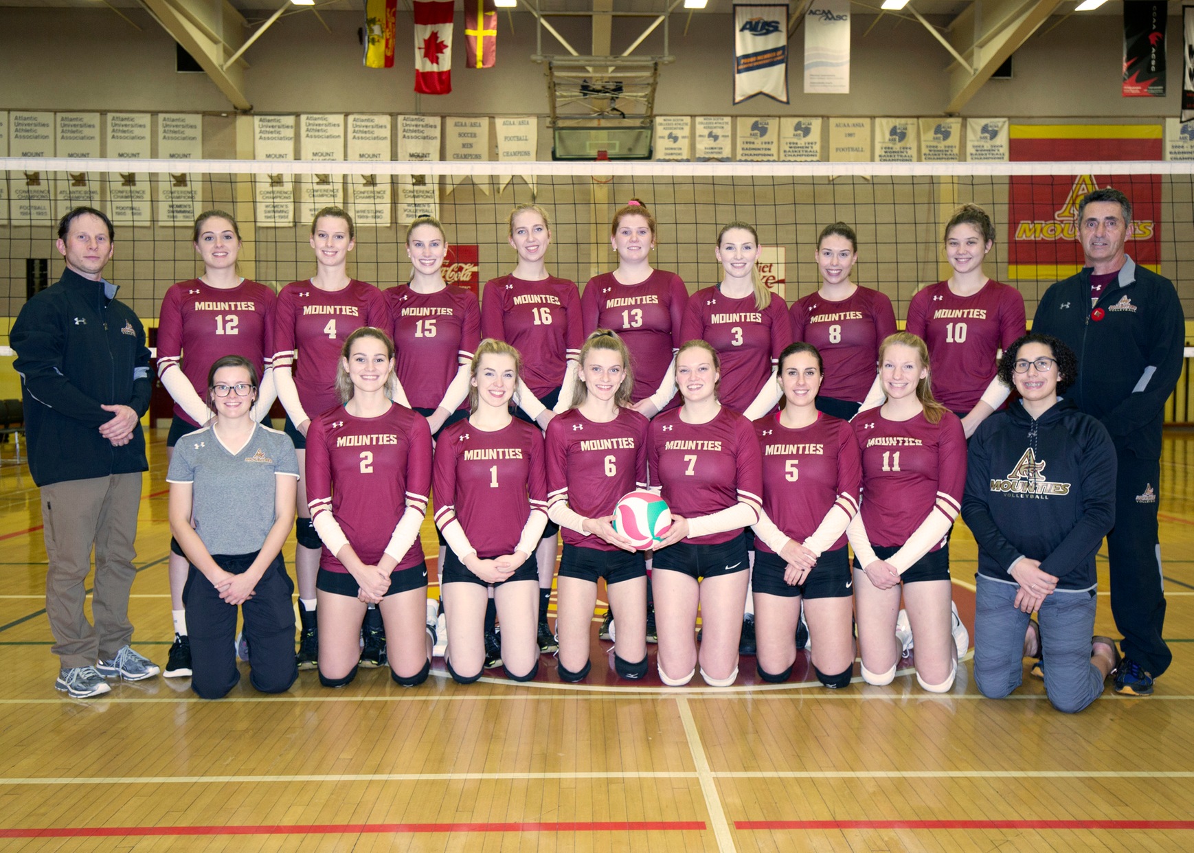 Women's Volleyball 2018-19 Team Photo