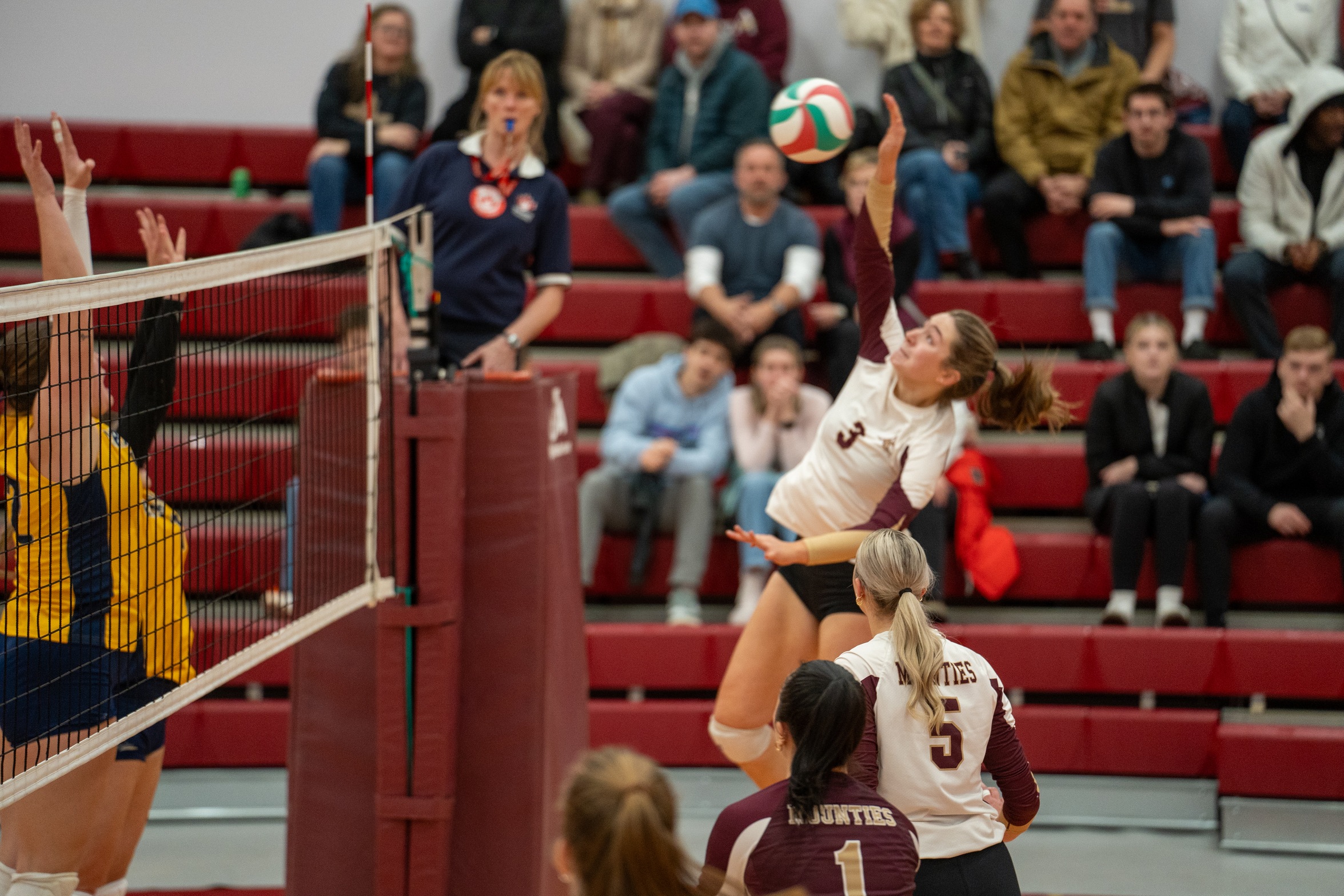 Mounties Outlast Chargers in Four Sets
